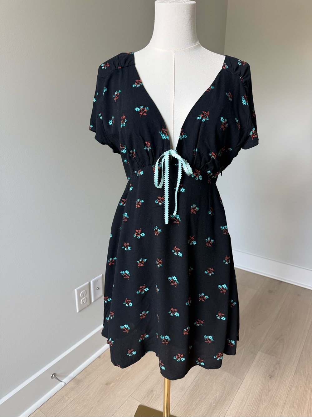 NWOT Free People Everyone’s Favorite Dress Black Floral Mini Dress with Mint Tie